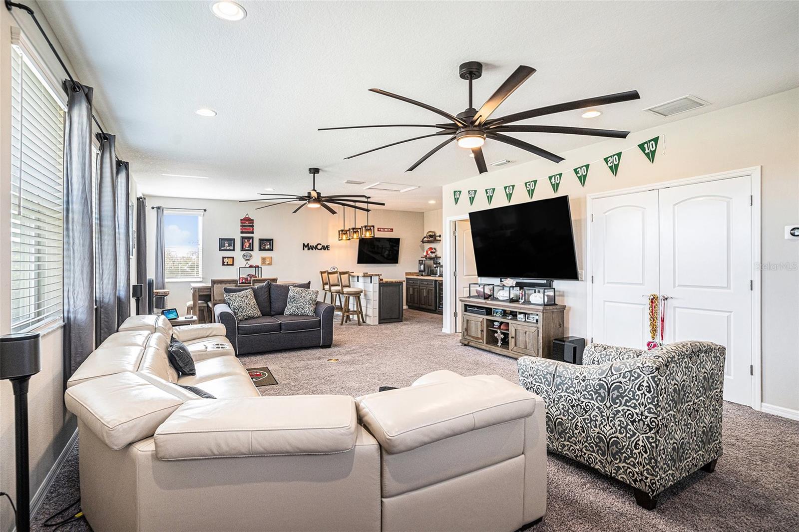 BOUGAINVILLEA PLACE - Residential