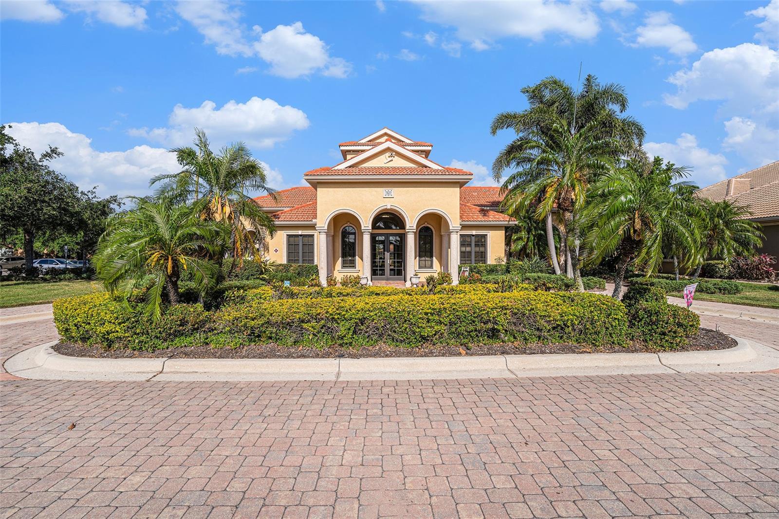 BOUGAINVILLEA PLACE - Residential