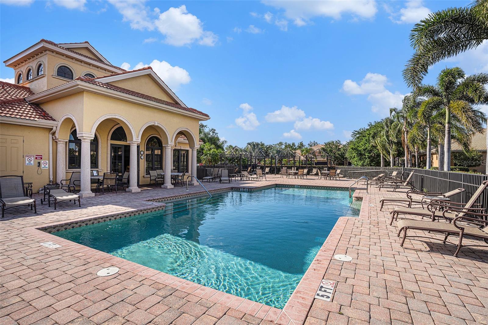 BOUGAINVILLEA PLACE - Residential