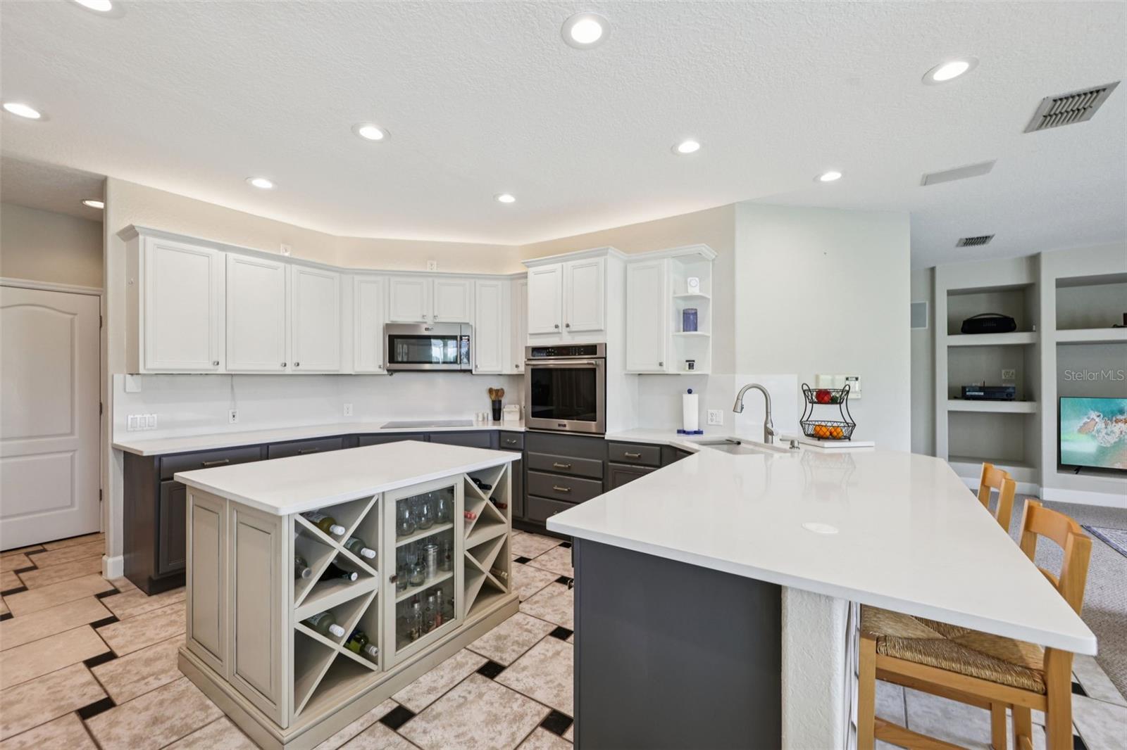 CAPE ORLANDO ESTATES - Residential