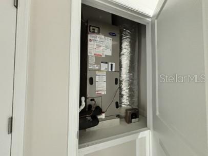 EAGLES CREST - Residential Lease