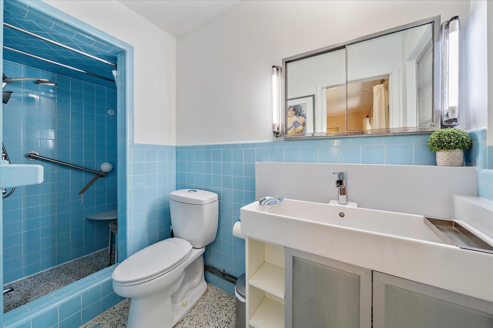 SOUTH GATE - Residential