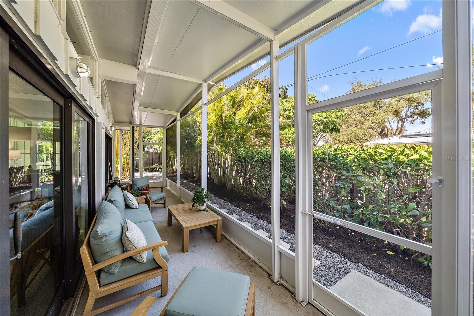 SOUTH GATE - Residential