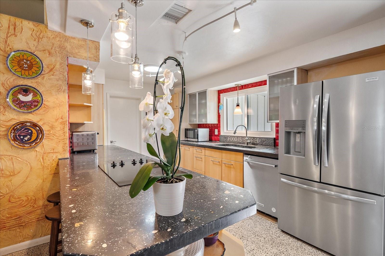 SOUTH GATE - Residential