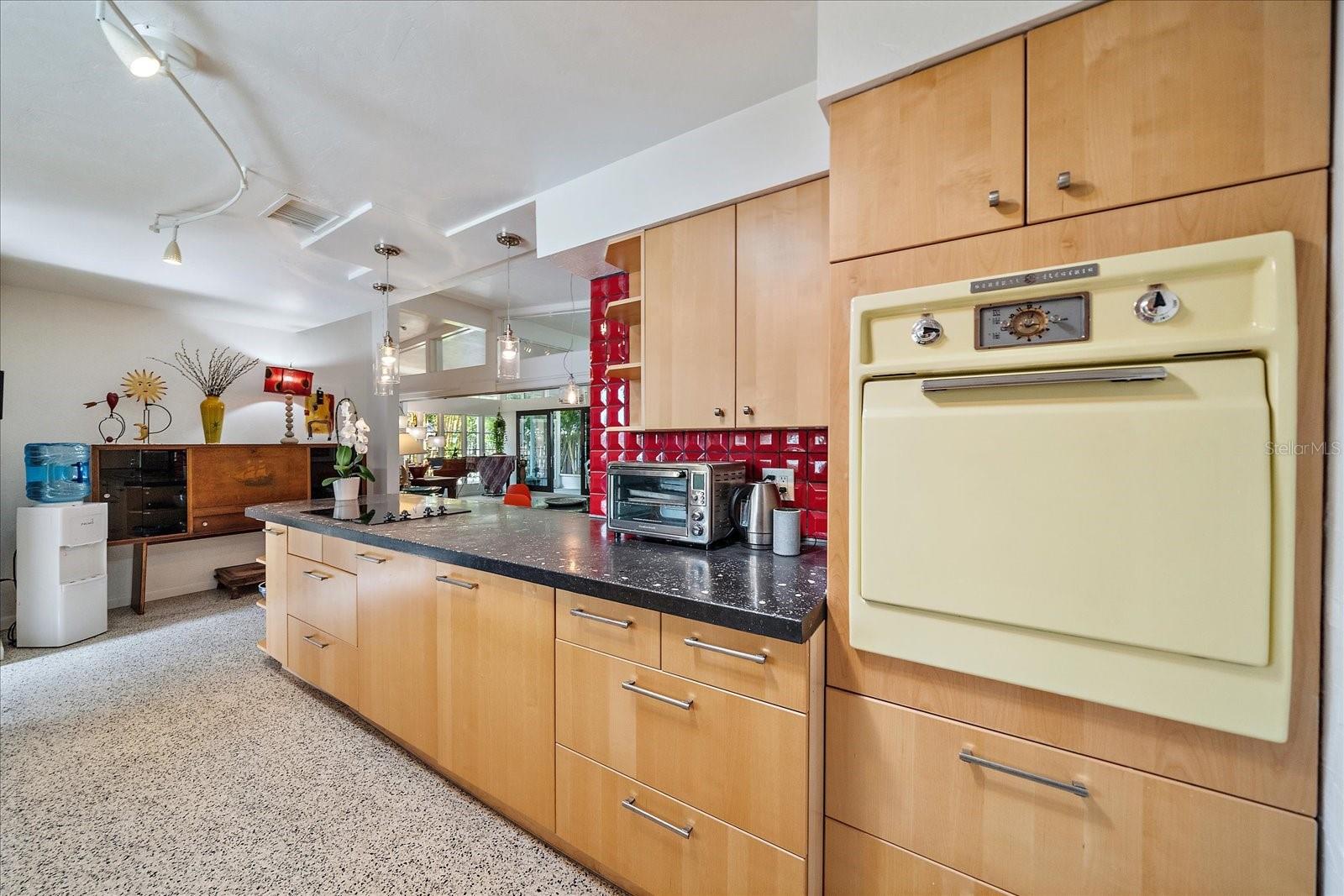 SOUTH GATE - Residential