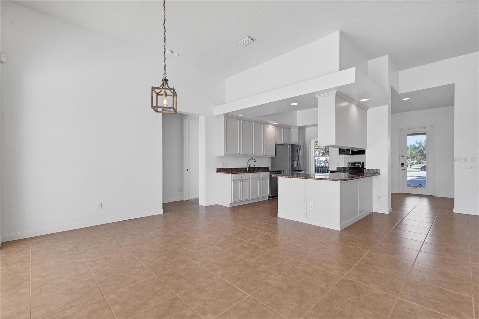 5901 MARIPOSA LANE