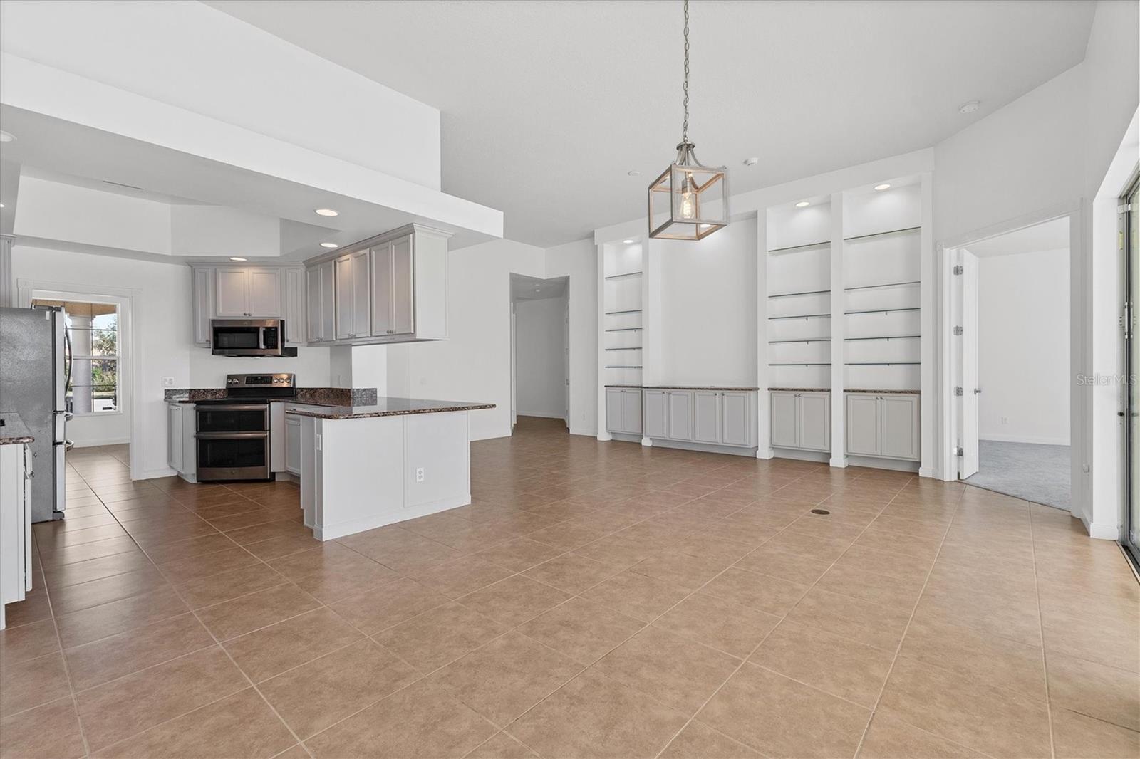 5901 MARIPOSA LANE