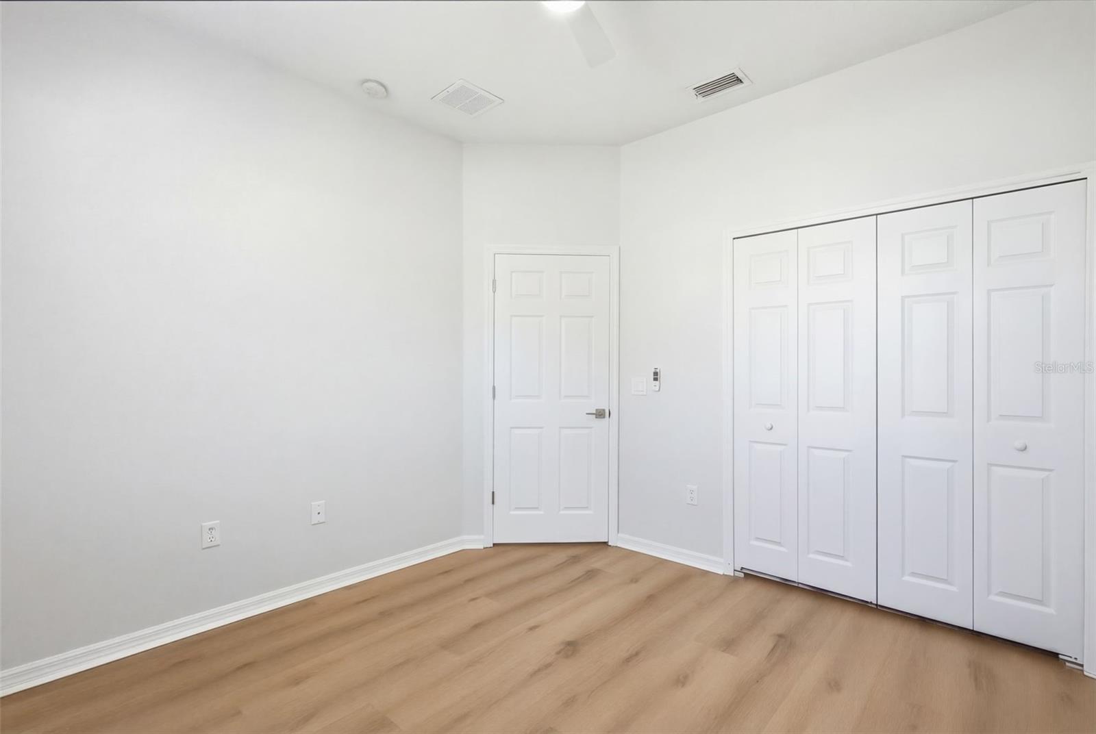 CRYSTAL COVE - Residential