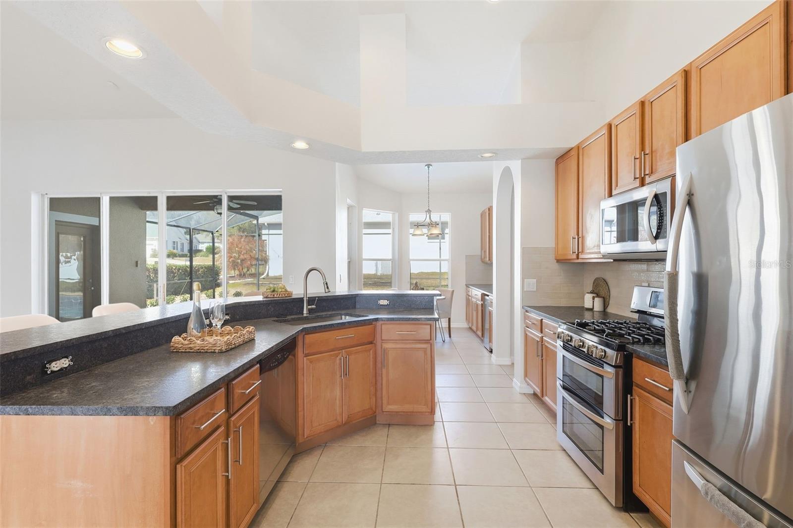 CRYSTAL COVE - Residential