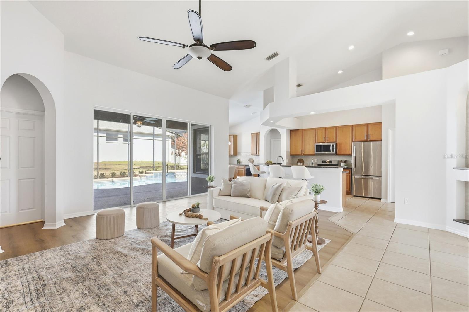 CRYSTAL COVE - Residential