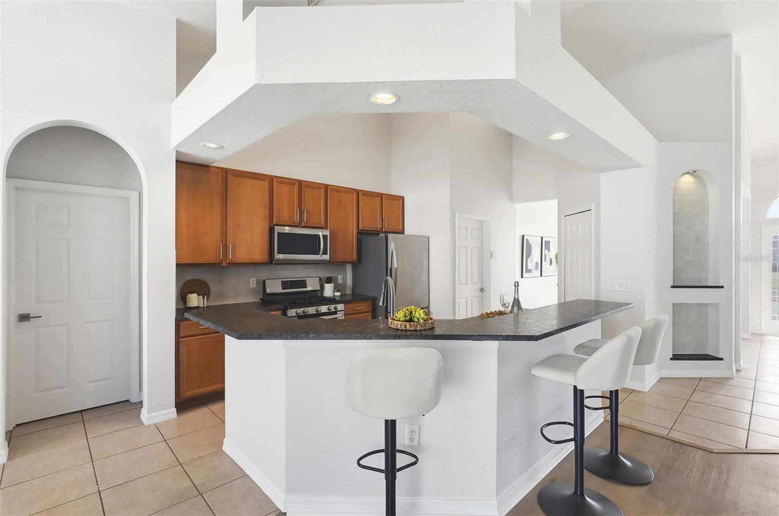 CRYSTAL COVE - Residential