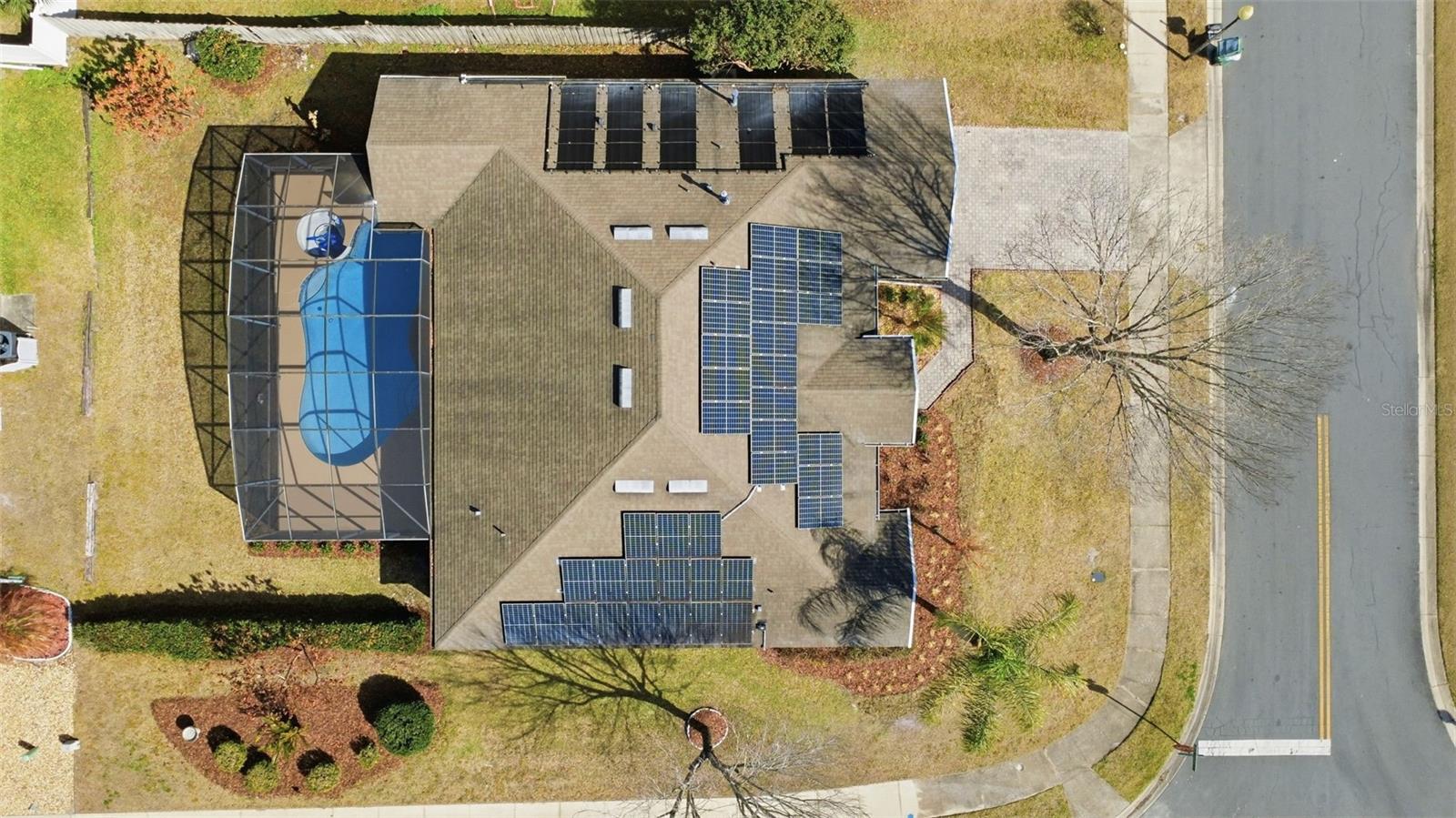 CRYSTAL COVE - Residential