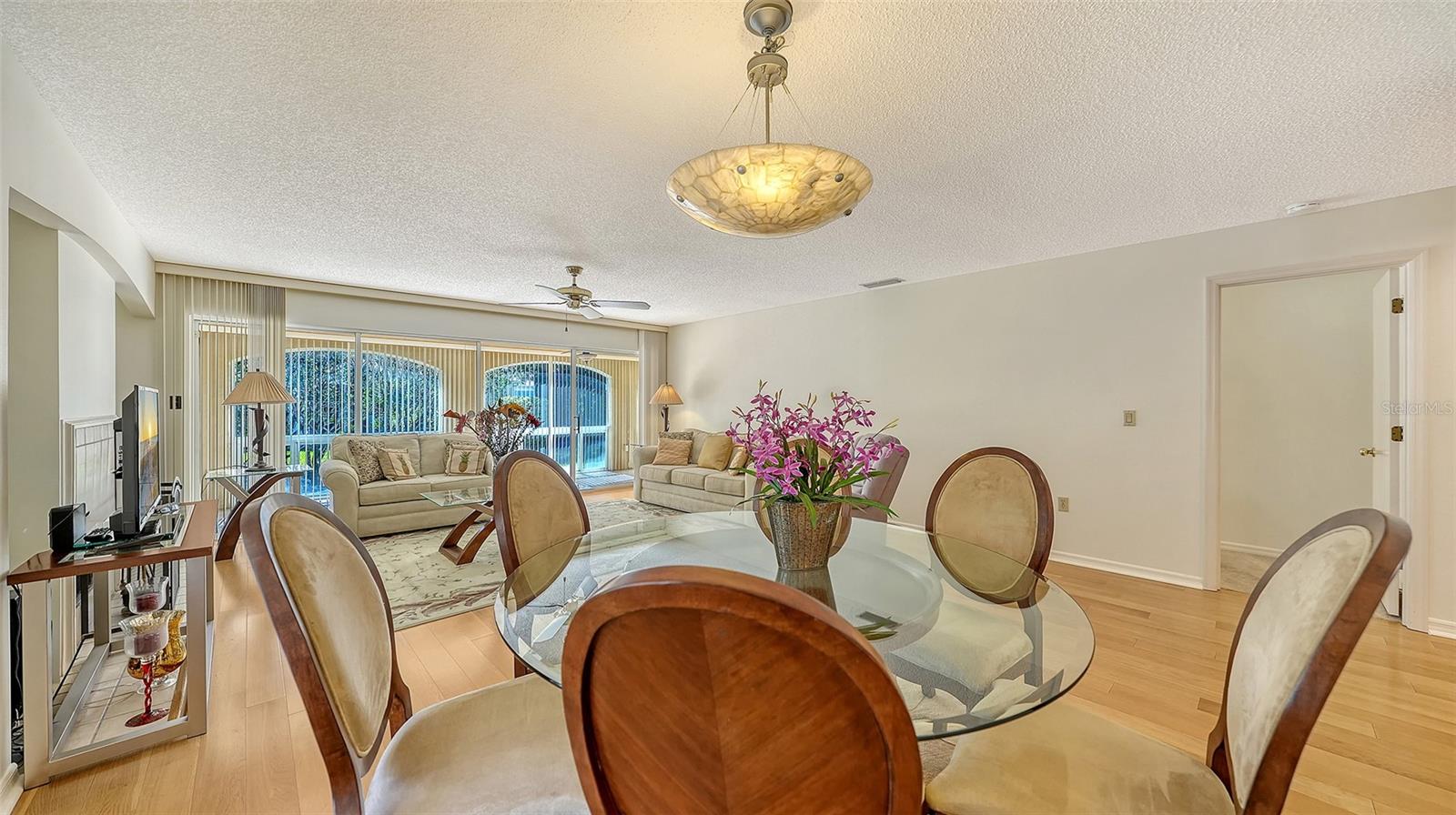 CHANTECLAIRE - Residential