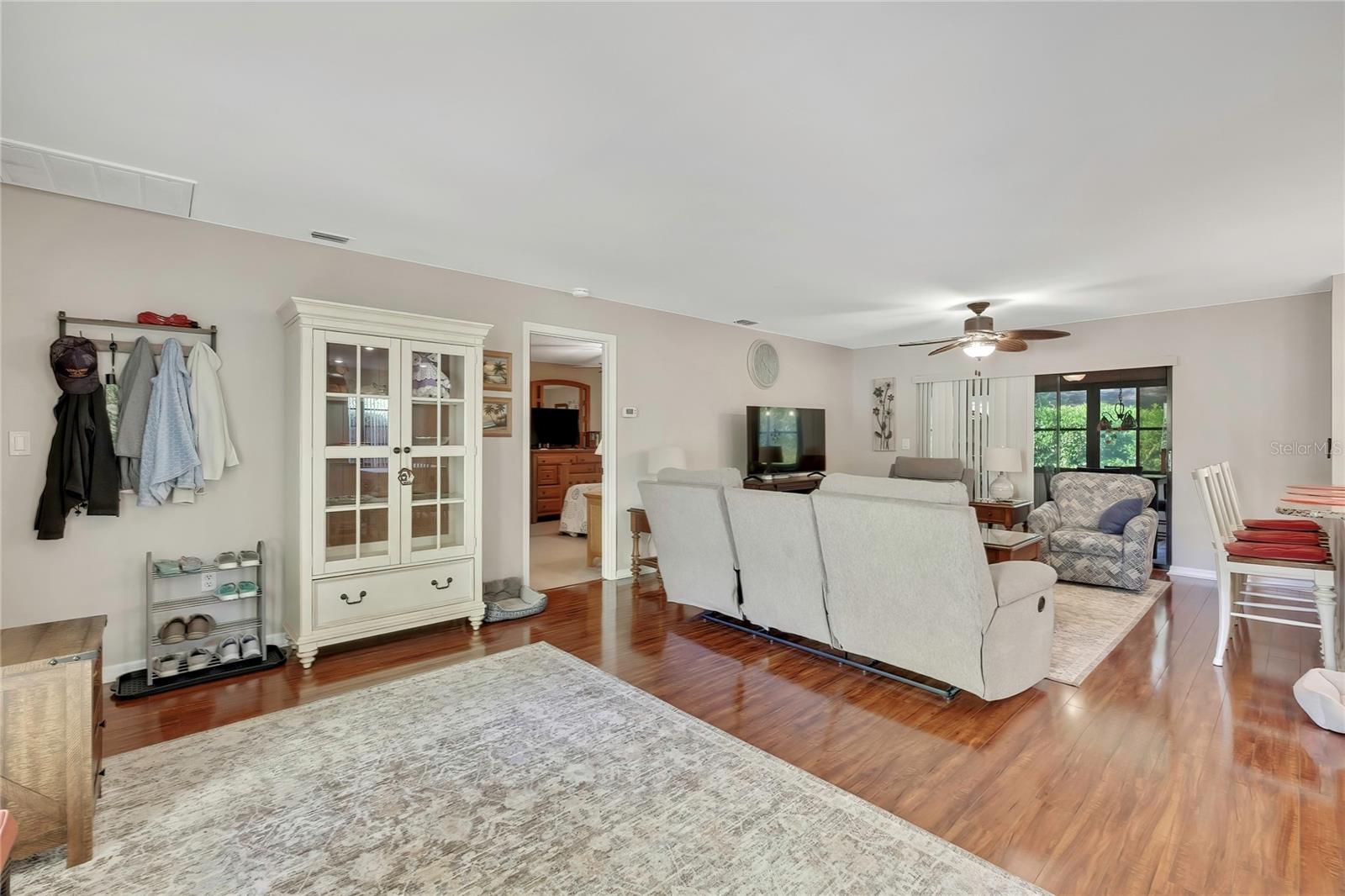 HUNT RIDGE - Residential