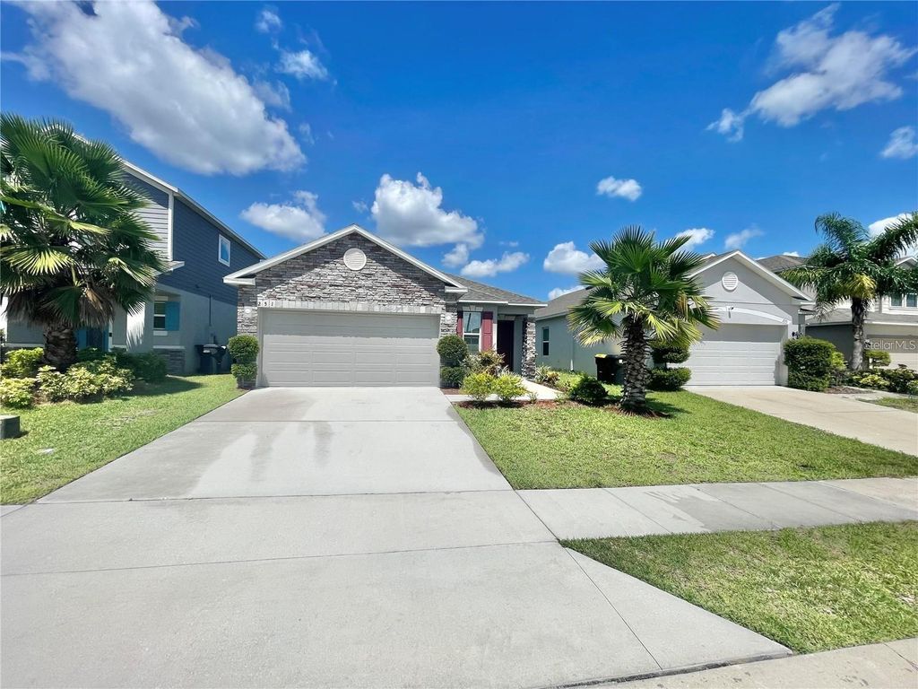 Photo of 251 Villavista Court, Davenport, FL 33896 (MLS # S5137719)