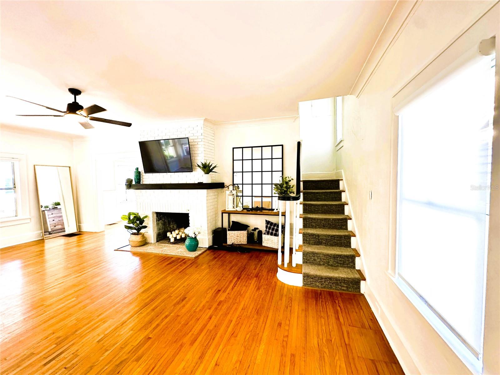 BARNARD ERASTUS A.S REV SUB - Residential