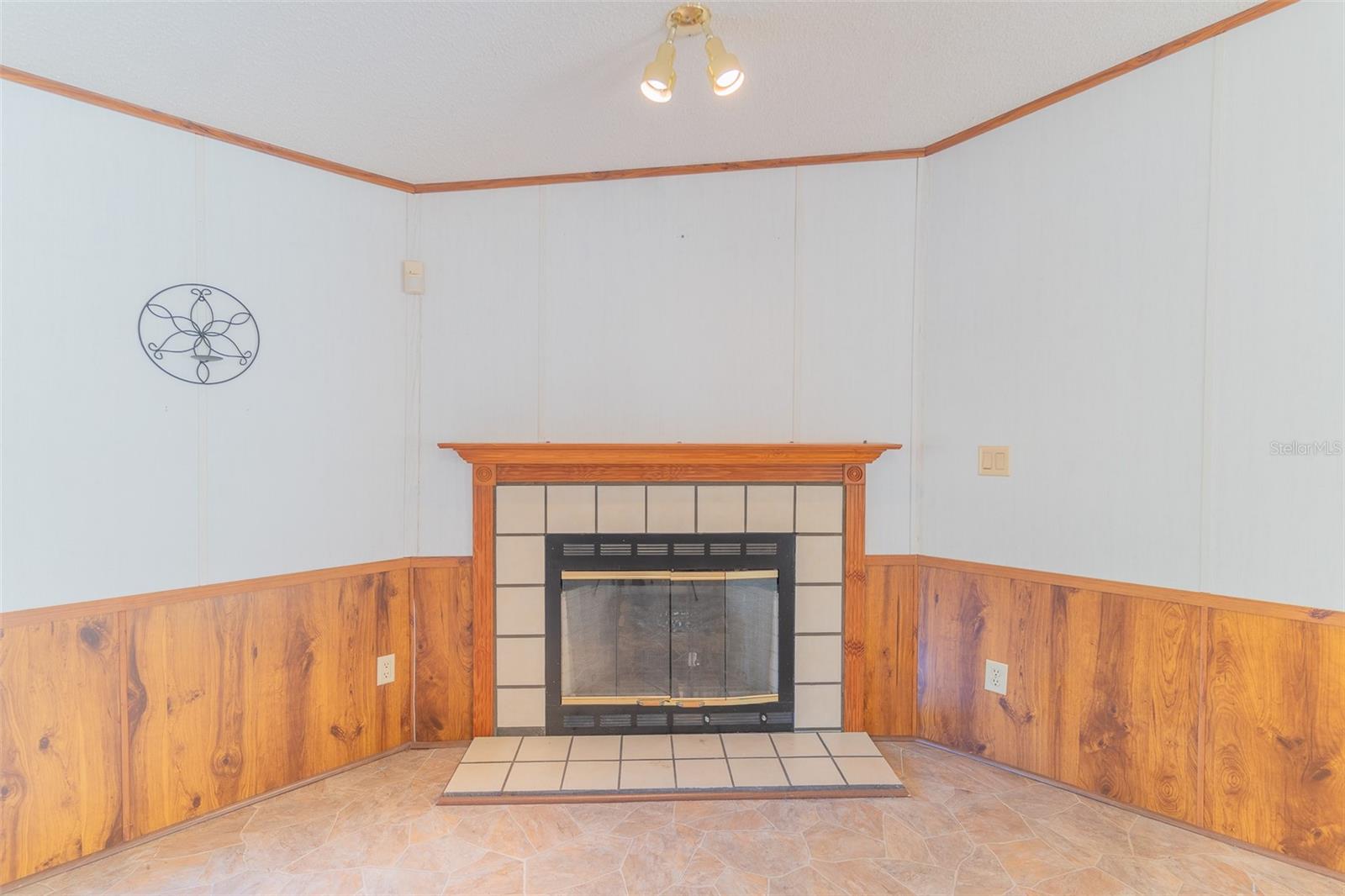 3606 LAZY LAKE DRIVE S