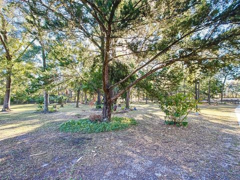 A home in DUNNELLON