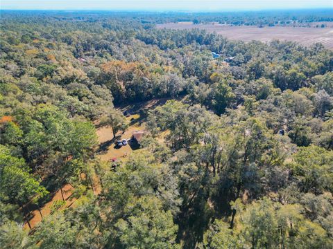 A home in DUNNELLON