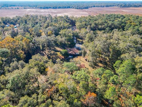 A home in DUNNELLON