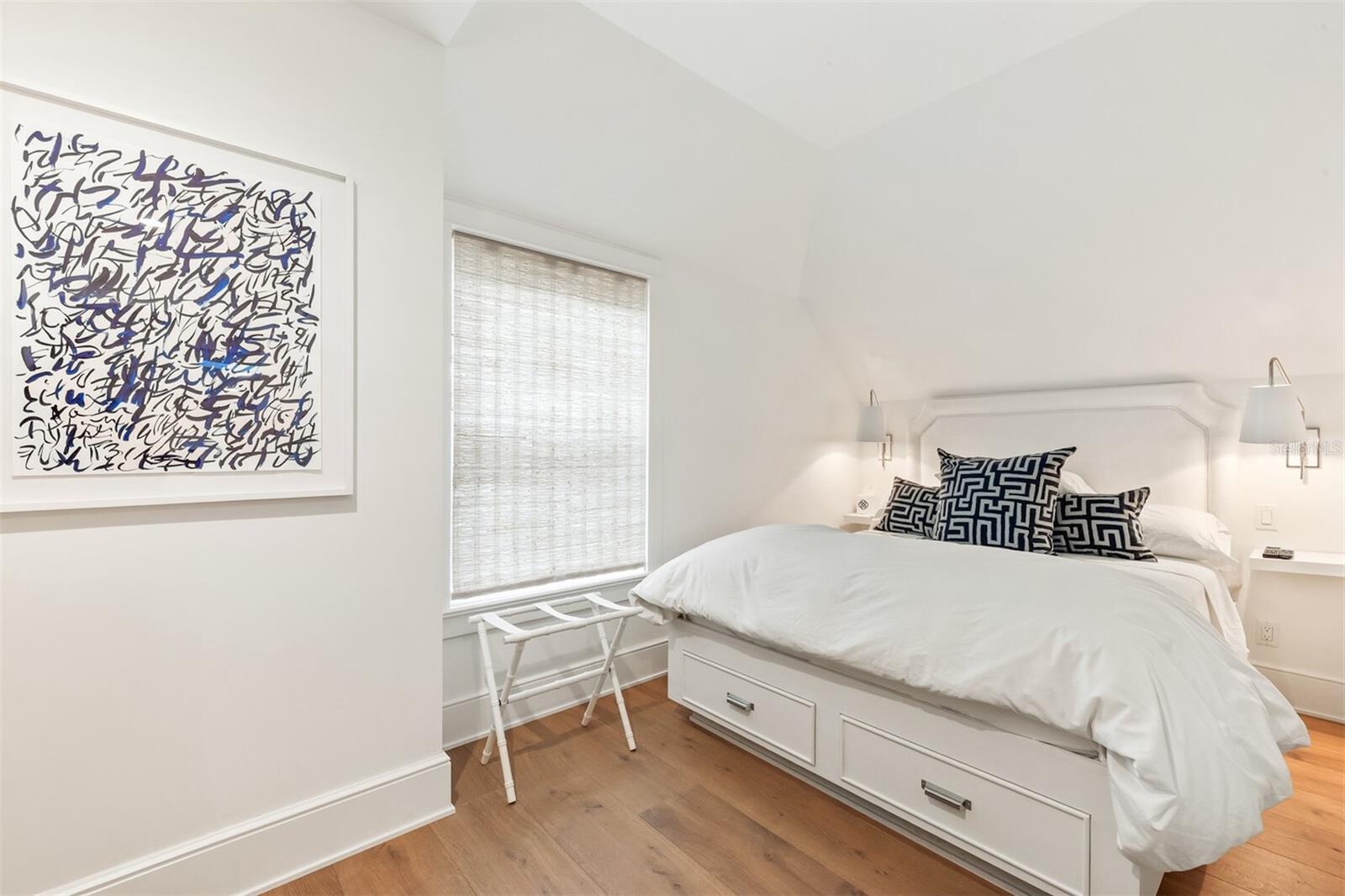 NORTH VILLAGE SUB - Residential