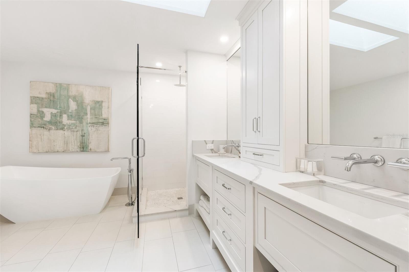 NORTH VILLAGE SUB - Residential