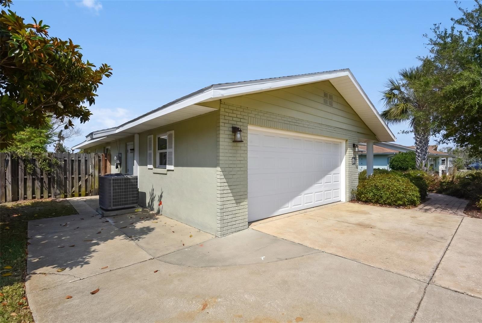 INLET SHORES - Residential