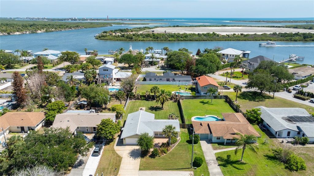 Photo of 40 Cunningham Drive, New Smyrna Beach, FL 32168 (MLS # NS1088018)