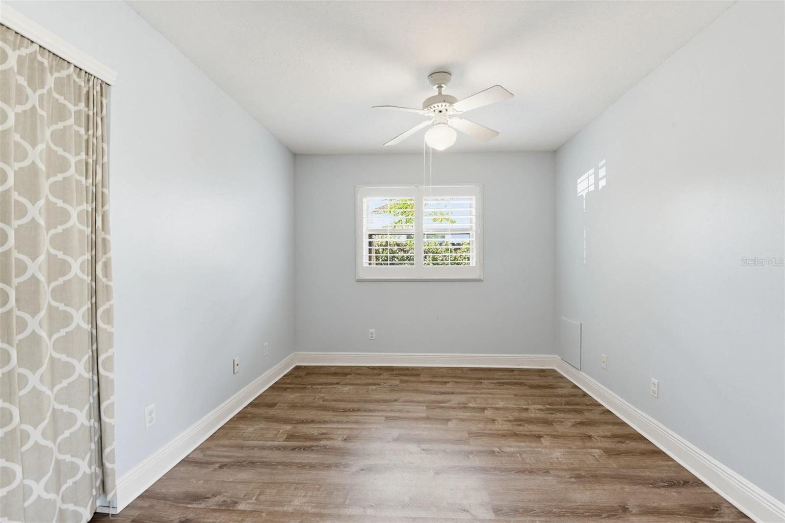INLET SHORES - Residential
