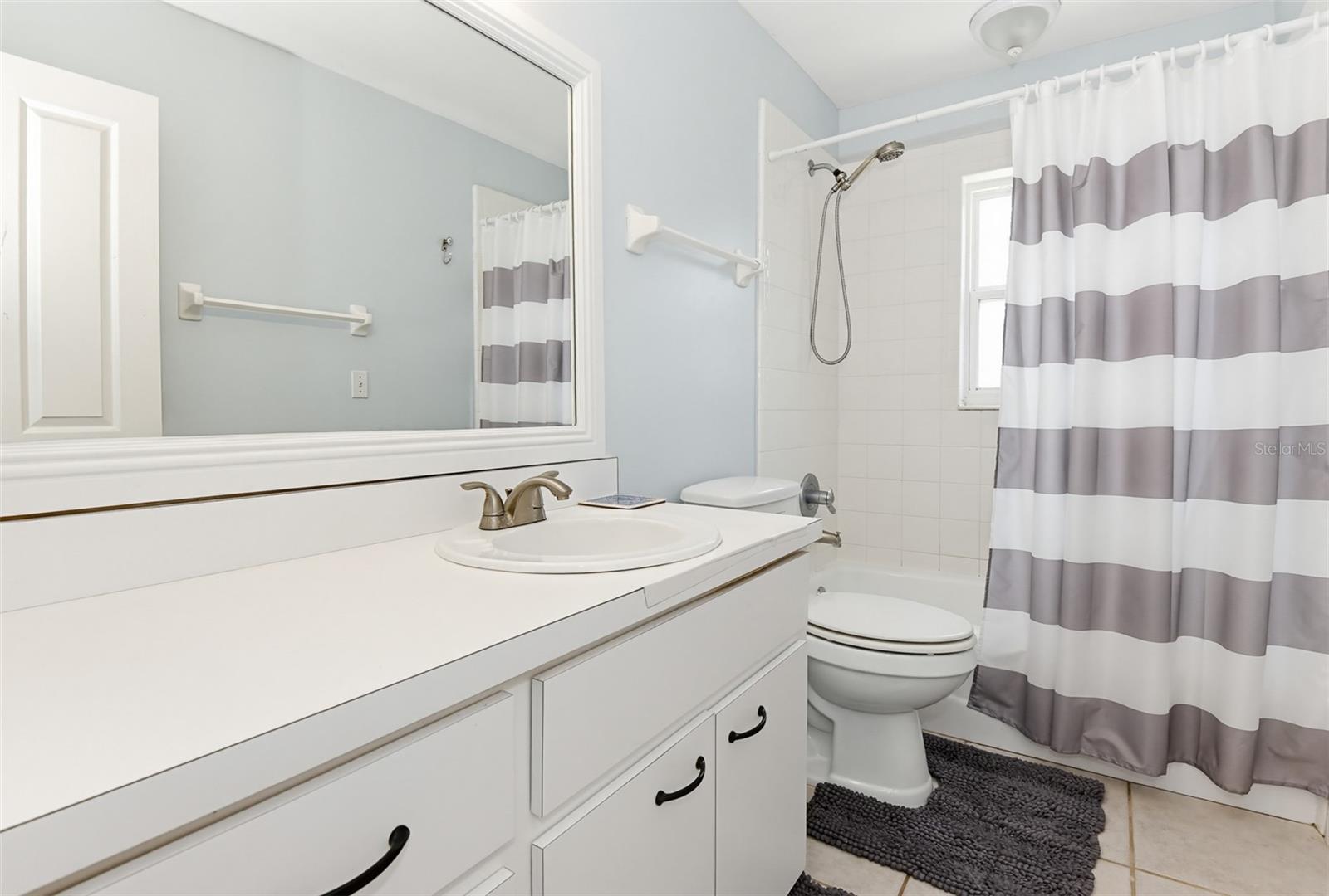 INLET SHORES - Residential