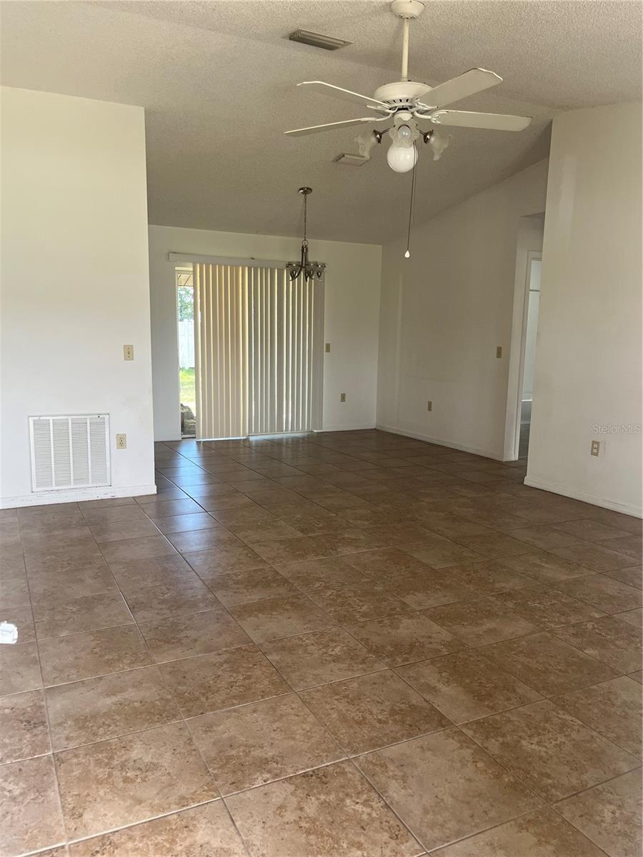 TRIANGLE ACRES SUB - Residential Lease