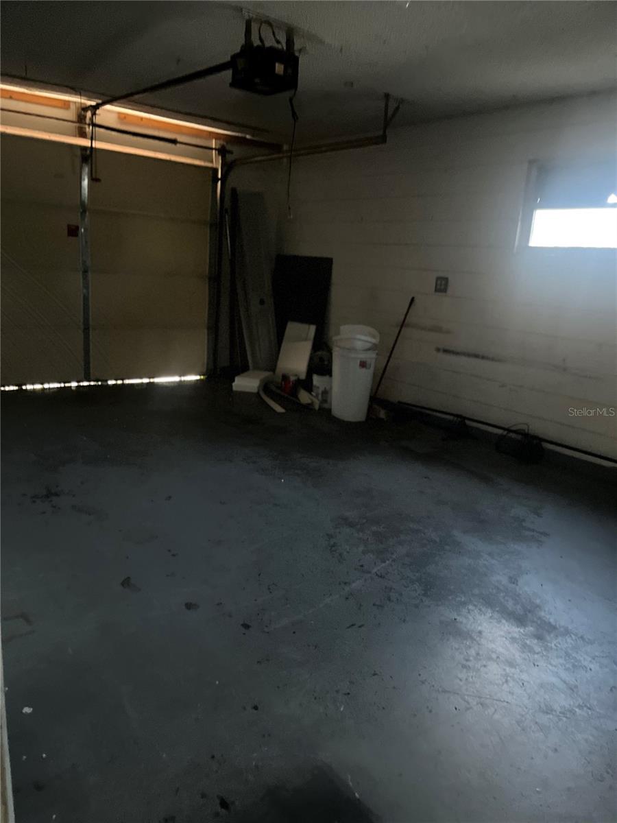 TRIANGLE ACRES SUB - Residential Lease