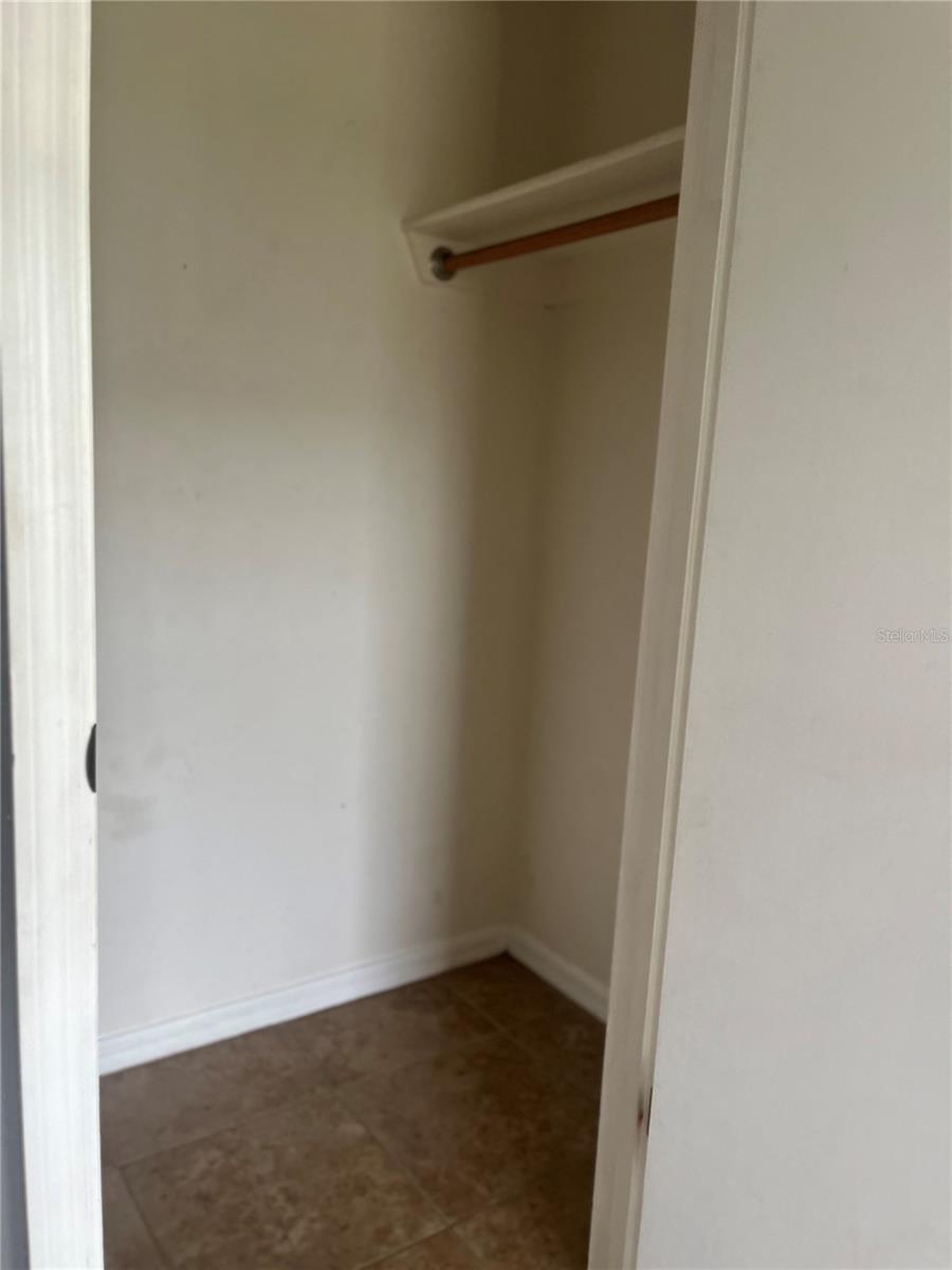 TRIANGLE ACRES SUB - Residential Lease