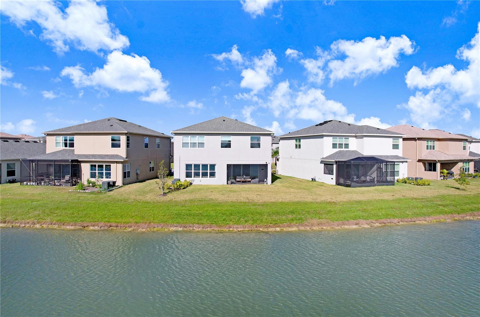 WINDING RIDGE - Residential