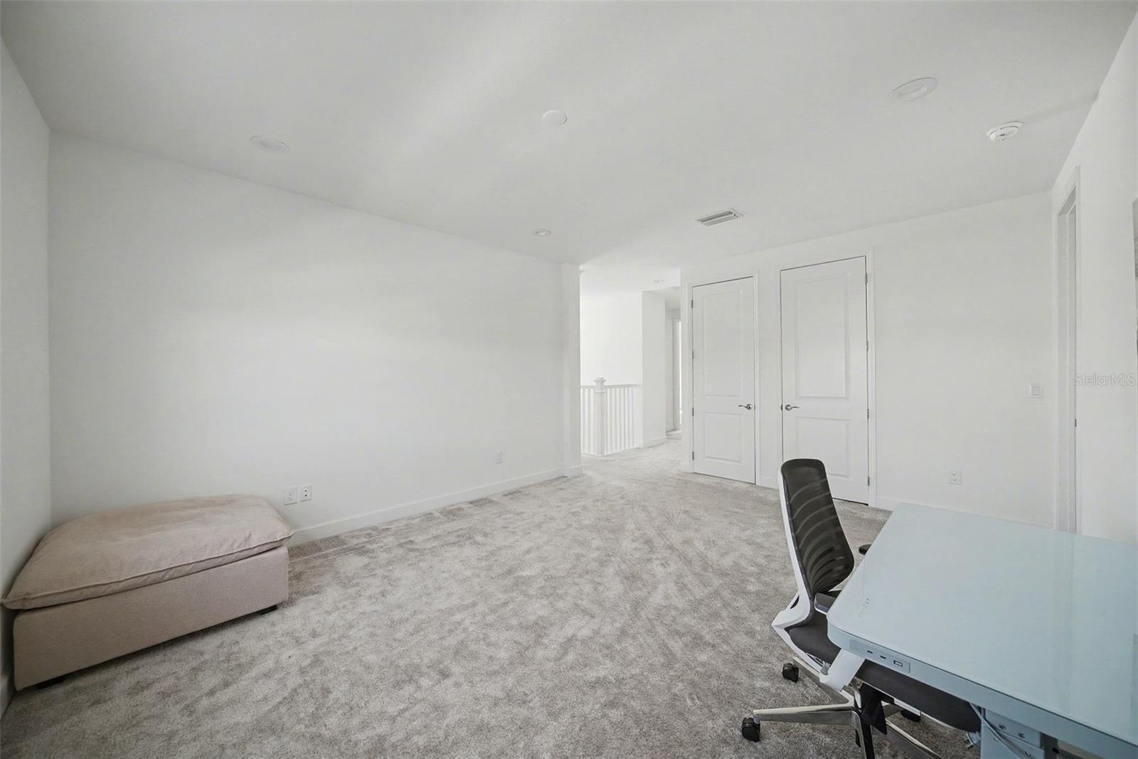 WINDING RIDGE - Residential