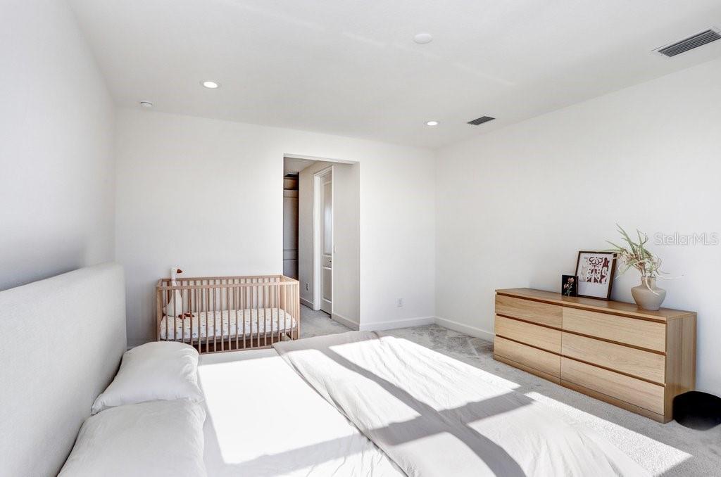 WINDING RIDGE - Residential