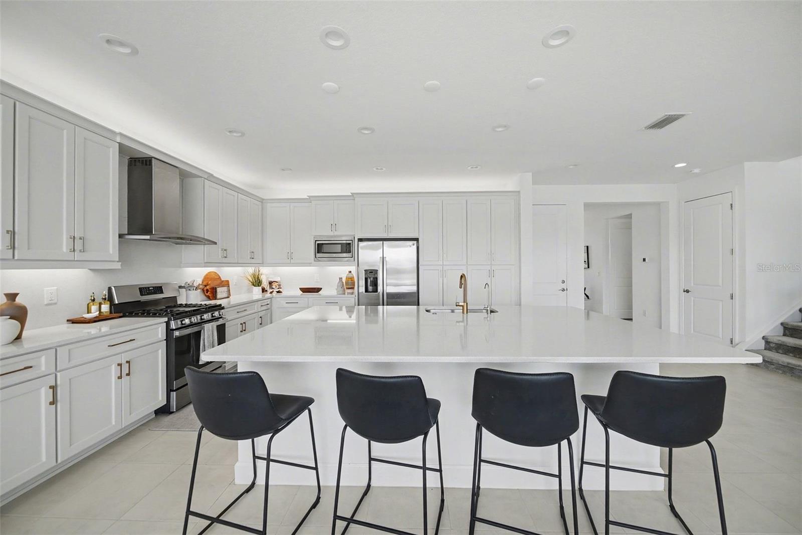 WINDING RIDGE - Residential