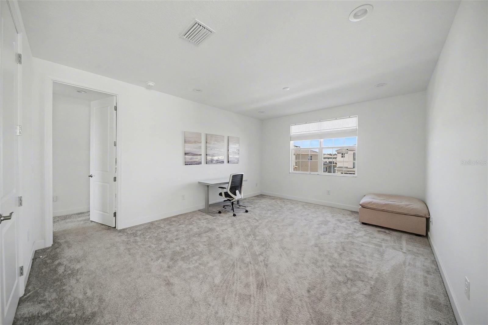 WINDING RIDGE - Residential