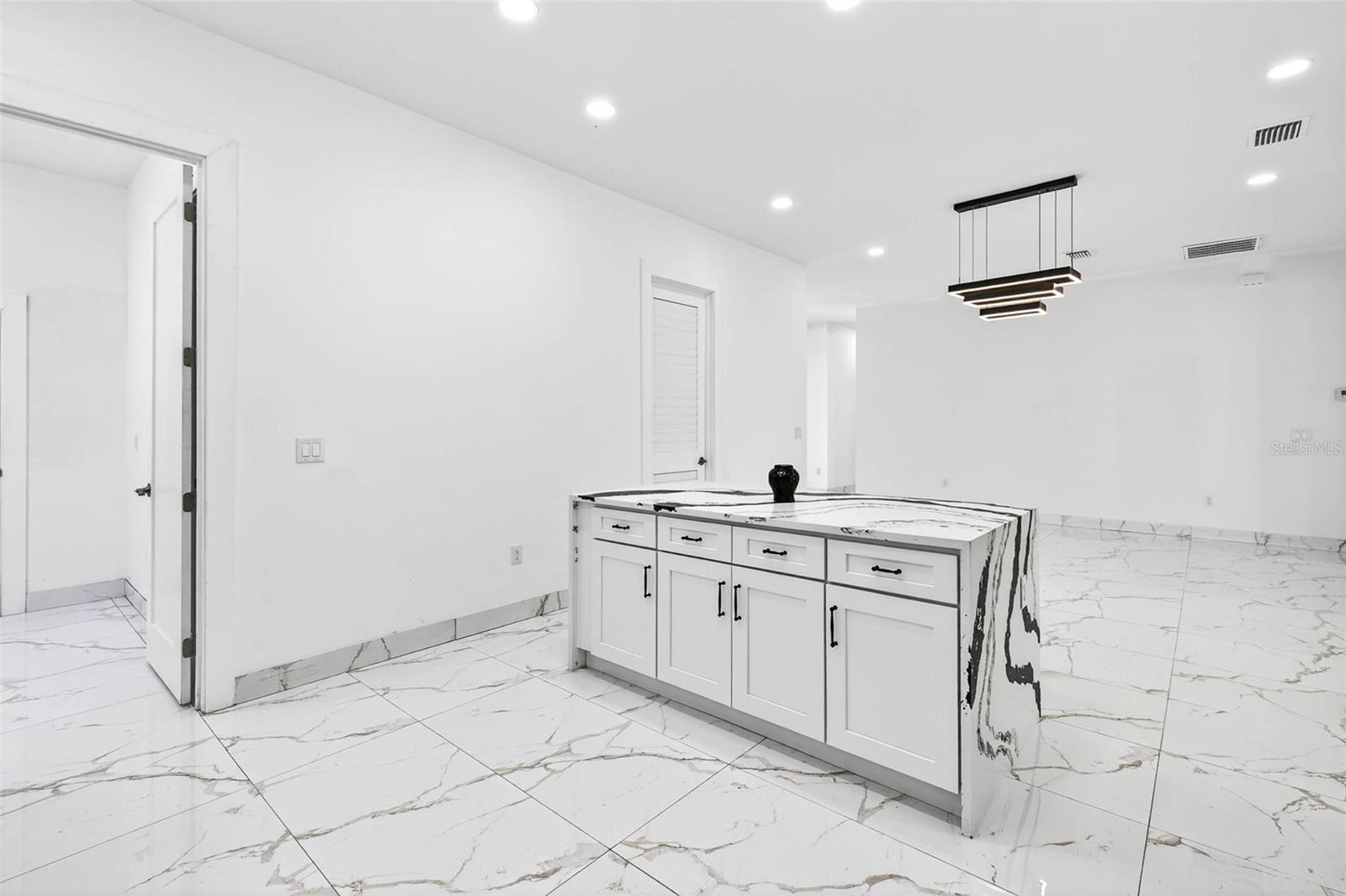 TEMPLE TERRACE TOWNSITE - Residential Lease