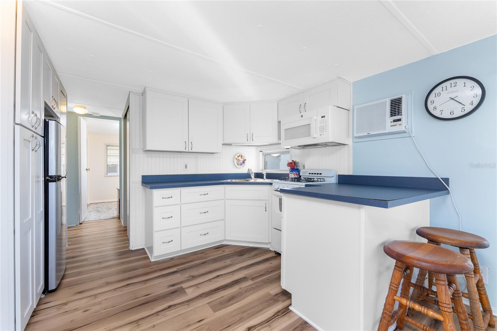 BROOK TO BAY - Residential