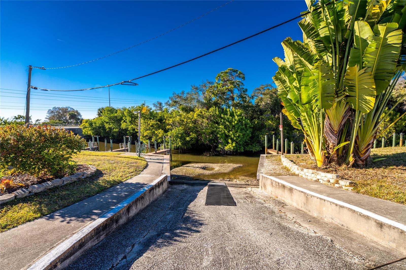 BROOK TO BAY - Residential