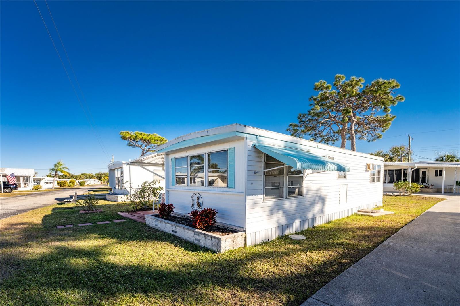 BROOK TO BAY - Residential