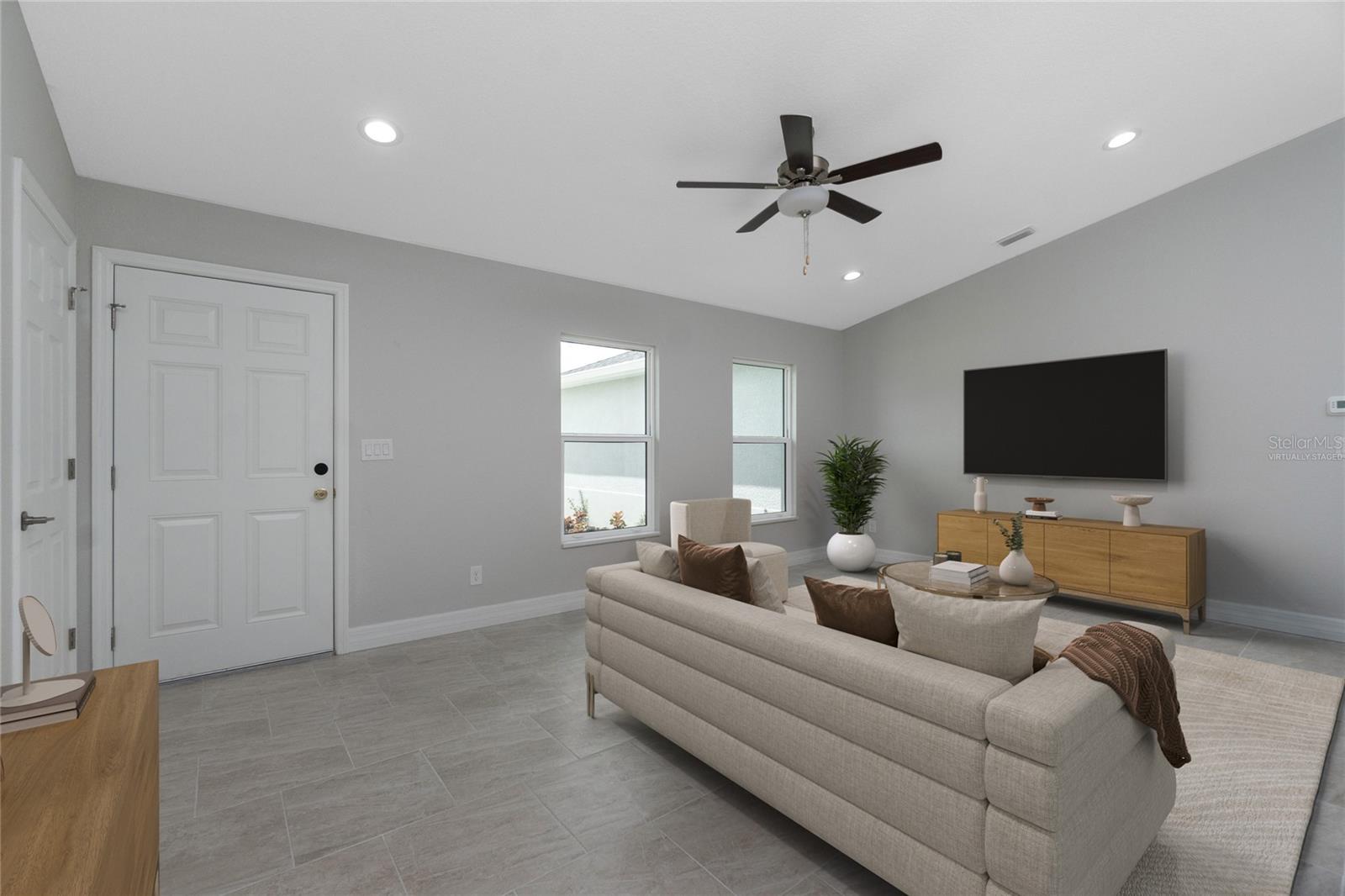 1586 - PORT CHARLOTTE SUB 32 - Residential