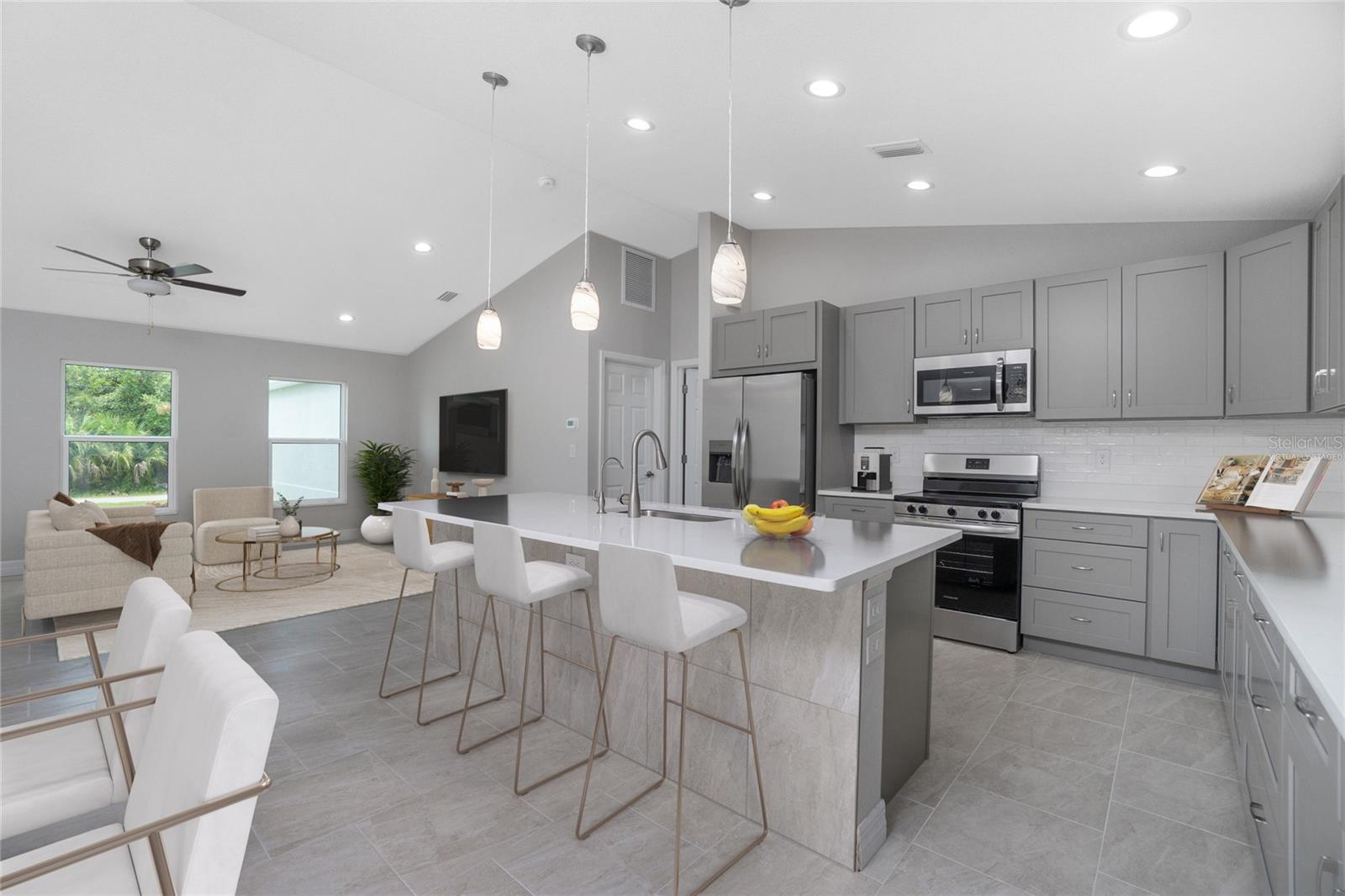 1586 - PORT CHARLOTTE SUB 32 - Residential