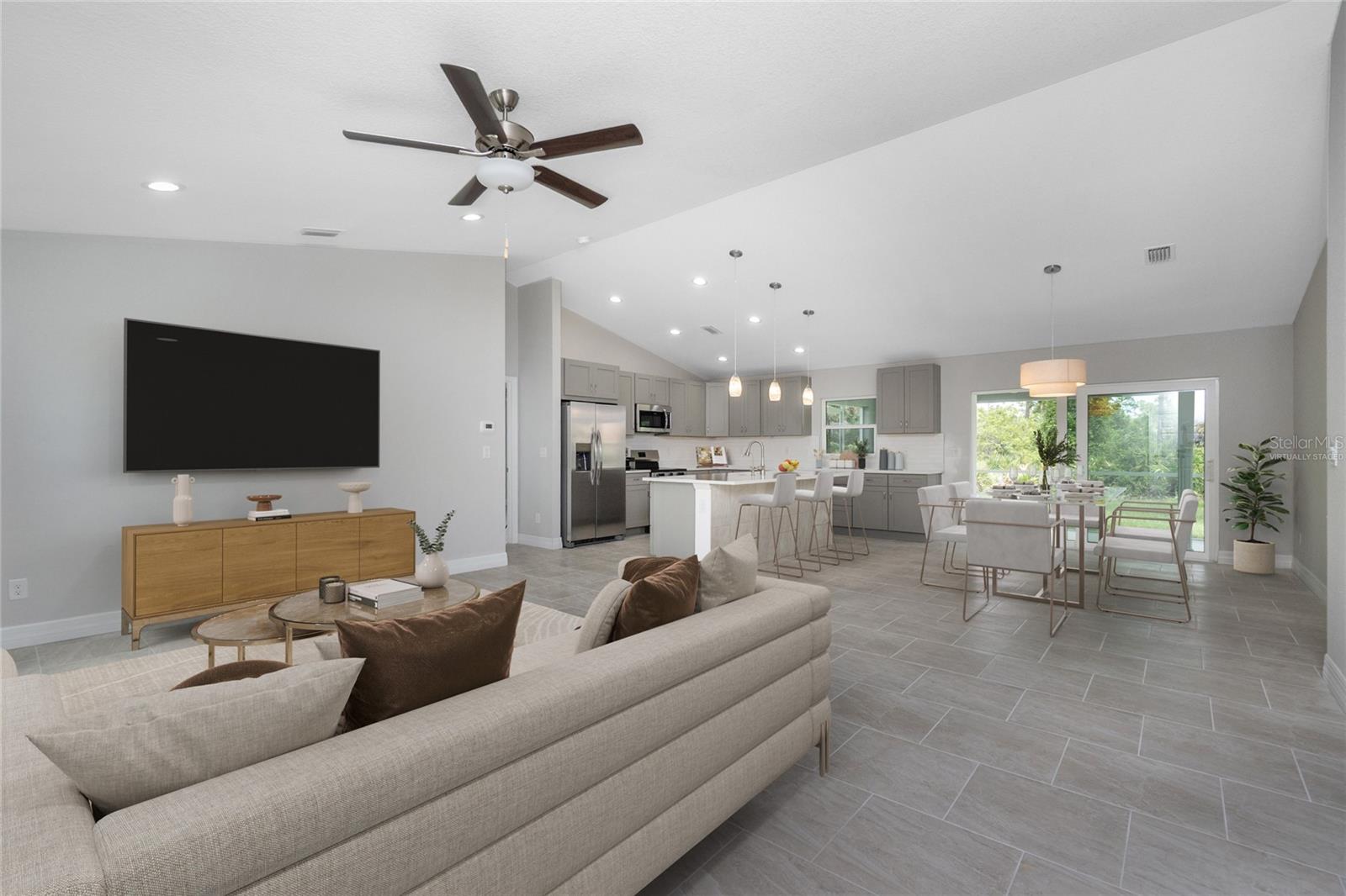 1586 - PORT CHARLOTTE SUB 32 - Residential