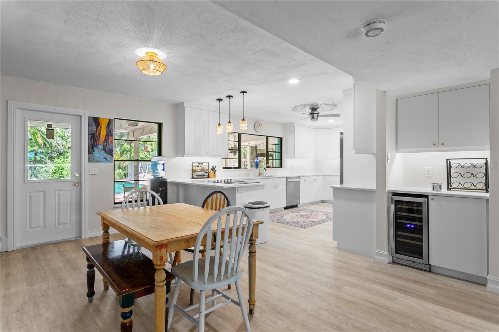 716 HICKORY DRIVE
