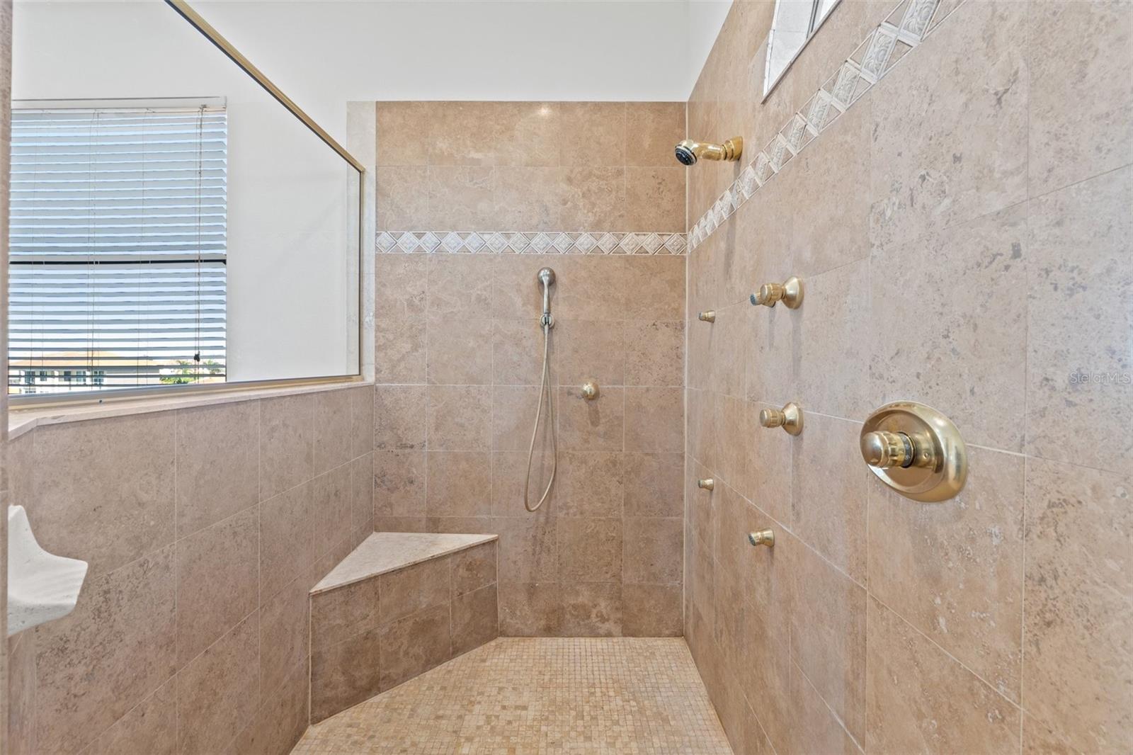 SYMPHONY ISLES UNIT FIVE - Residential