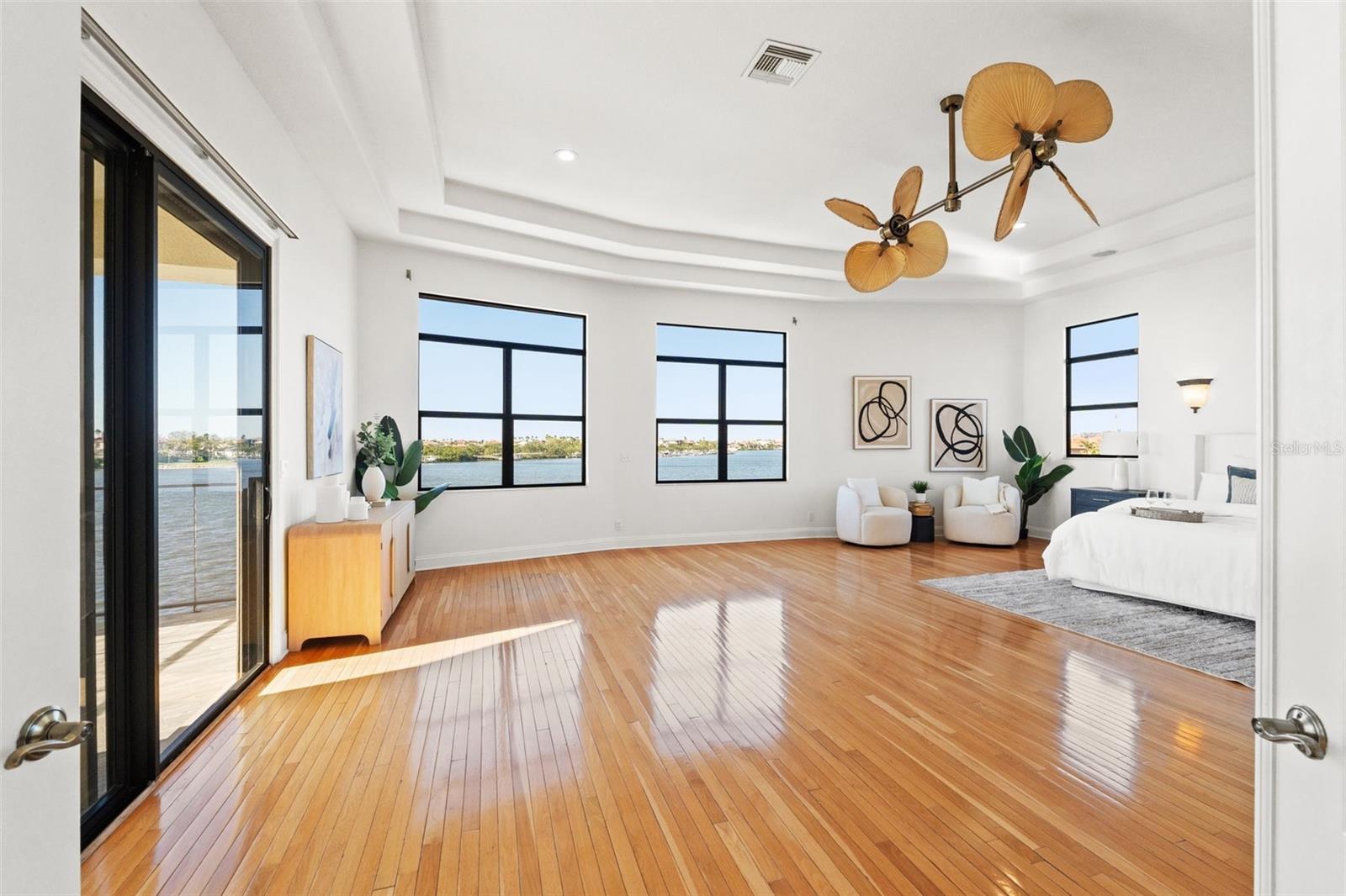 SYMPHONY ISLES UNIT FIVE - Residential