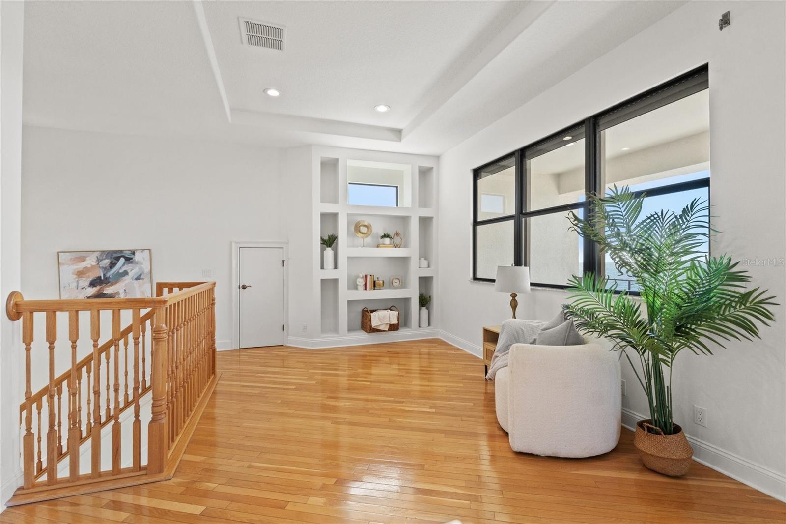 SYMPHONY ISLES UNIT FIVE - Residential
