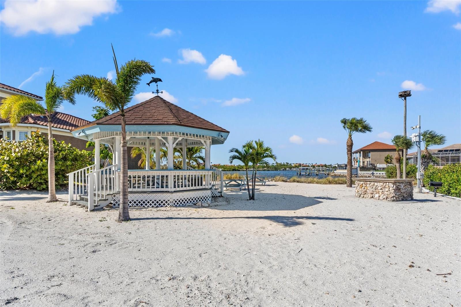 SYMPHONY ISLES UNIT FIVE - Residential